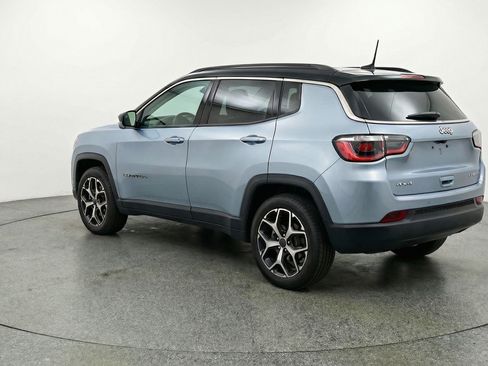 Used 2025 Jeep Compass Limited image 6