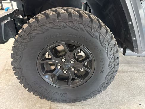 Used 2024 Jeep Wrangler Unlimited AWD/4WD image 74