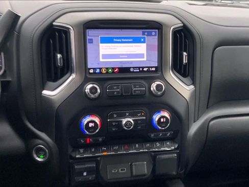 Used 2021 GMC Sierra 2500 Denali w/ Denali Black Diamond Edition image 7