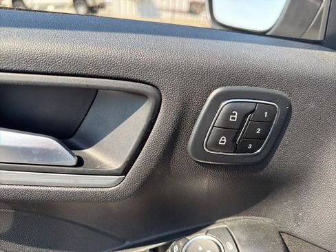 Used 2023 Ford Escape Platinum image 14