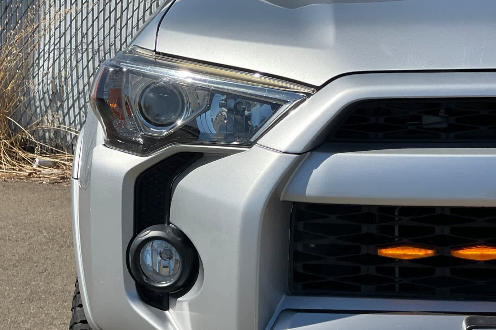 Used 2017 Toyota 4Runner TRD Off-Road Premium AWD/4WD image 17
