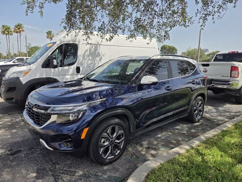 Used 2024 Kia Seltos S FWD image 3