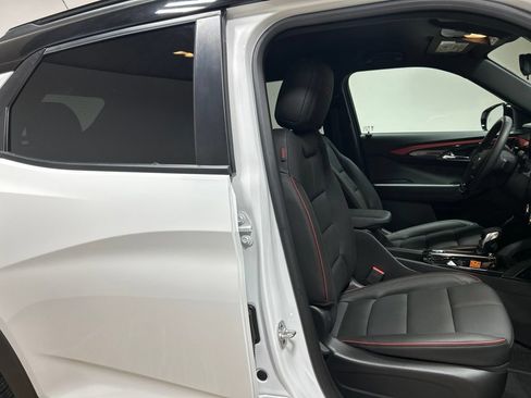 Used 2024 Chevrolet TrailBlazer RS w/ Driver Confidence Package AWD/4WD image 33