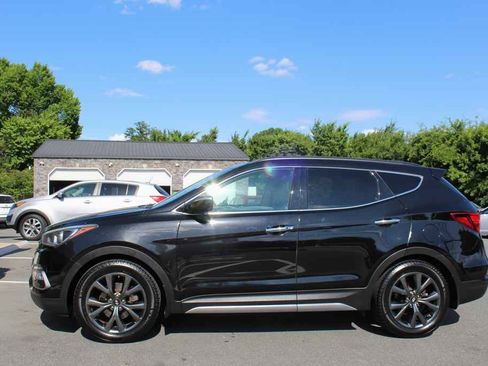 Used 2018 Hyundai Santa Fe Sport w/ Cargo Package AWD/4WD image 10