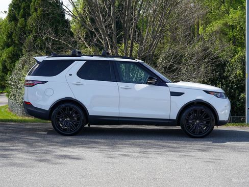 Used 2018 Land Rover Discovery HSE Luxury AWD/4WD image 8