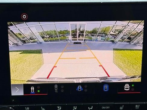 Certified 2024 GMC Canyon Denali AWD/4WD image 11