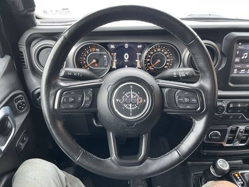 Certified 2021 Jeep Gladiator Willys image 6