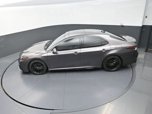 Used 2022 Toyota Camry XSE image 39