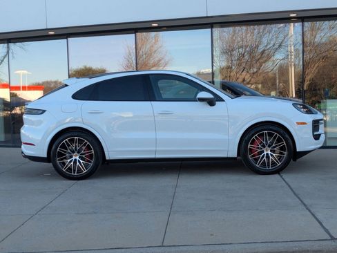 New 2026 Porsche Cayenne S image 8