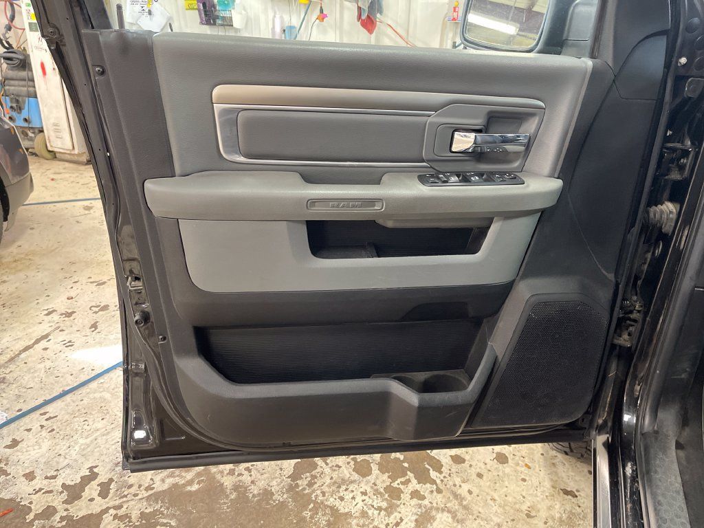 Used 2018 RAM 1500 Big Horn AWD/4WD image 15