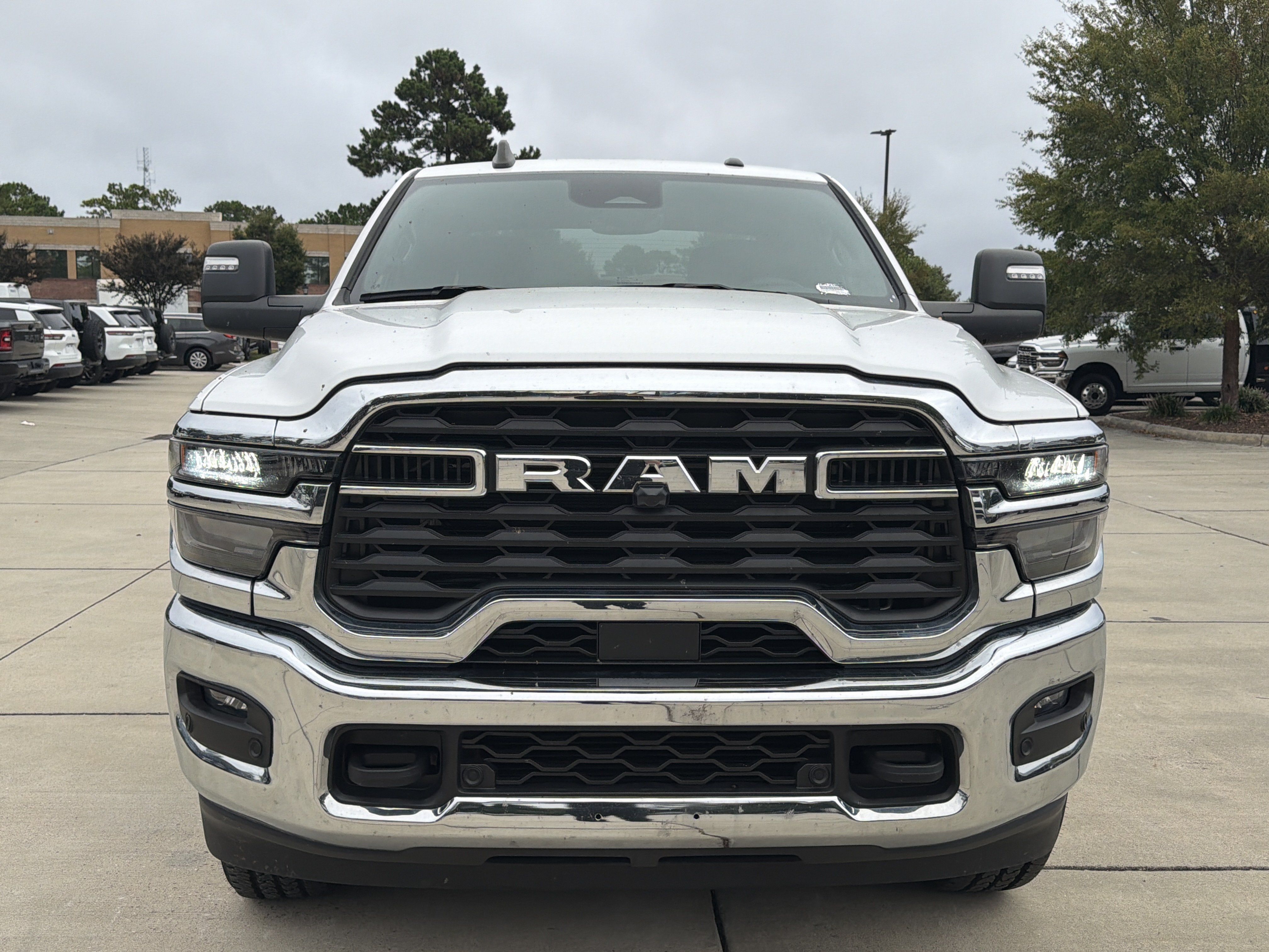 Used 2025 RAM 2500 Big Horn AWD/4WD image 3