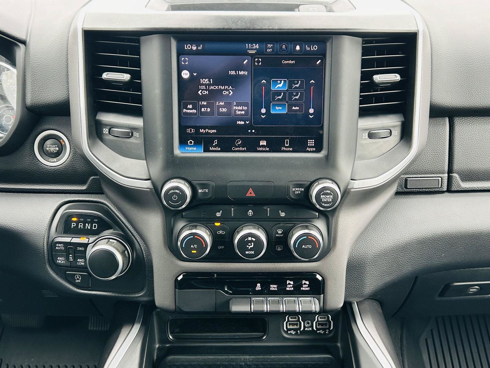 Used 2022 RAM 1500 Big Horn AWD/4WD image 17