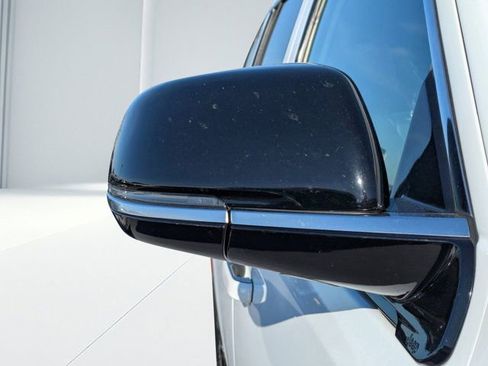 Used 2024 Jeep Wagoneer Series II image 10