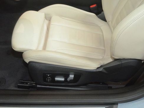 Used 2021 BMW 430i Convertible RWD image 16