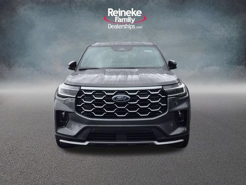 New 2026 Ford Explorer Platinum w/ LUX Leather Package AWD/4WD image 2