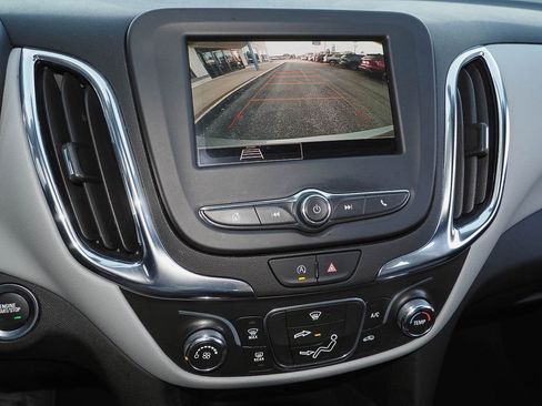 Certified 2023 Chevrolet Equinox LS FWD image 12