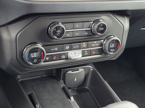 New 2026 Ford Bronco Outer Banks AWD/4WD image 31