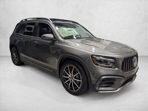 Used 2025 Mercedes-Benz GLB 35 AMG 4MATIC image 6
