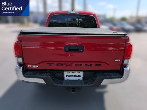 Used 2021 Toyota Tacoma SR5 RWD image 6