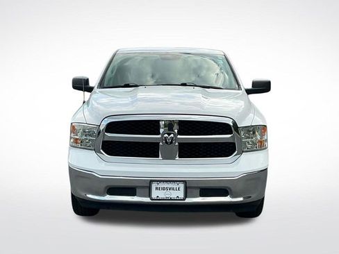 Used 2021 RAM 1500 Classic SLT AWD/4WD image 9