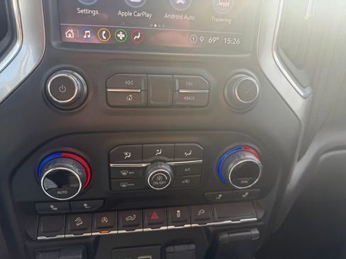 Used 2021 Chevrolet Silverado 1500 LT Trail Boss w/ Convenience Package II AWD/4WD image 18