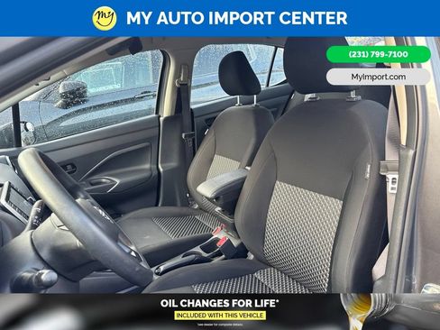 Used 2023 Nissan Versa S w/ Trunk Package FWD image 11