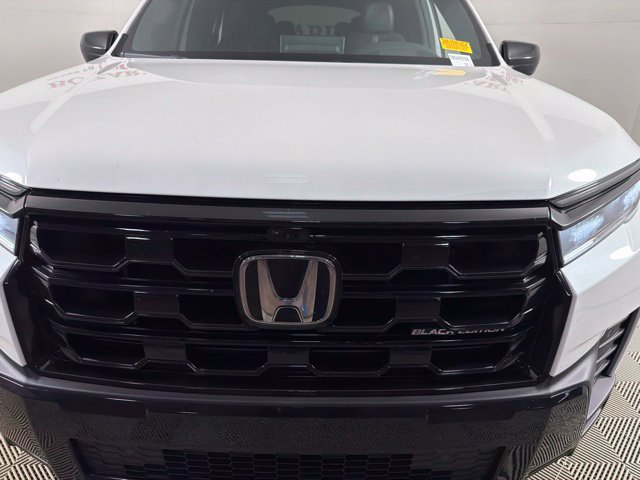 Used 2026 Honda Pilot Black Edition image 5