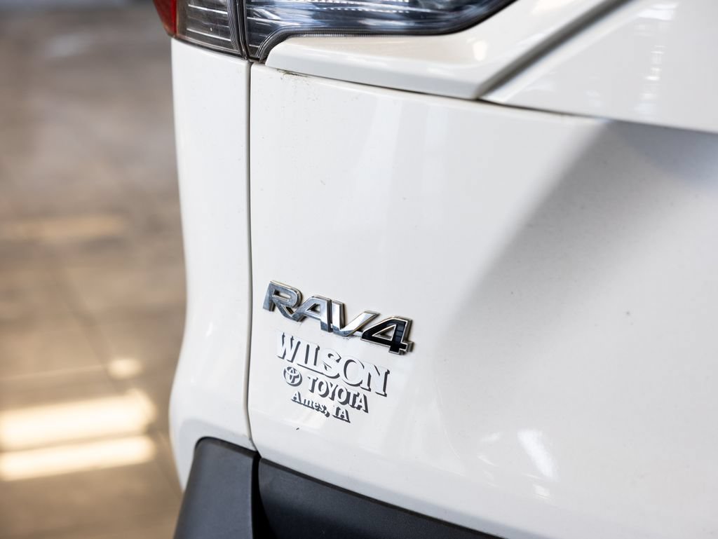 Used 2024 Toyota RAV4 LE AWD/4WD image 7