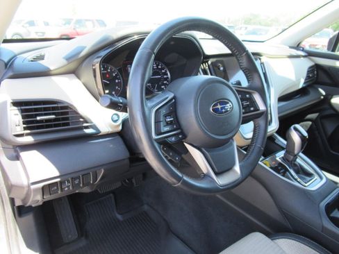 Used 2021 Subaru Outback Premium AWD/4WD image 17