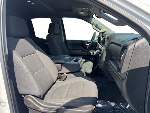 Used 2020 Chevrolet Silverado 1500 Custom w/ Custom Value Package RWD image 15
