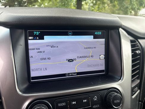 Used 2019 Chevrolet Suburban Premier w/ Premier Plus Edition AWD/4WD image 16