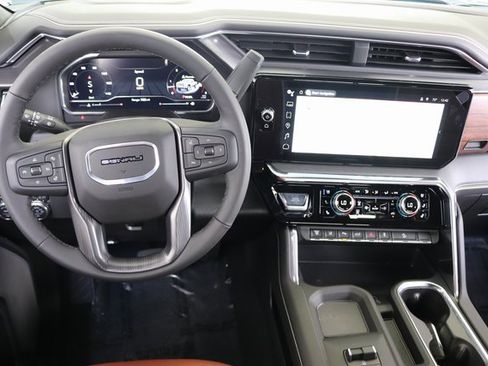 New 2025 GMC Sierra 2500 Denali Ultimate image 16