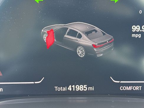 Used 2020 BMW 750i xDrive w/ Autobahn Package image 19