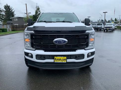 Used 2024 Ford F350 XLT AWD/4WD image 9