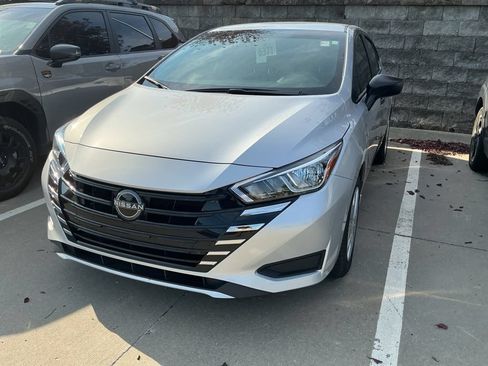 Used 2024 Nissan Versa S w/ Trunk Package FWD image 3