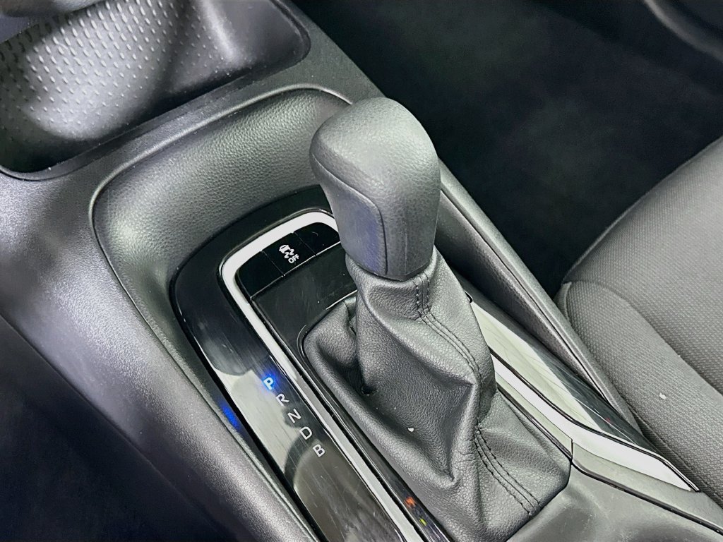 Certified 2025 Toyota Corolla LE FWD image 17