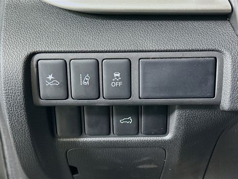 Used 2025 Mitsubishi Eclipse Cross SE image 16