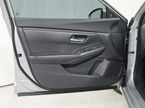 Used 2021 Nissan Sentra SV image 26