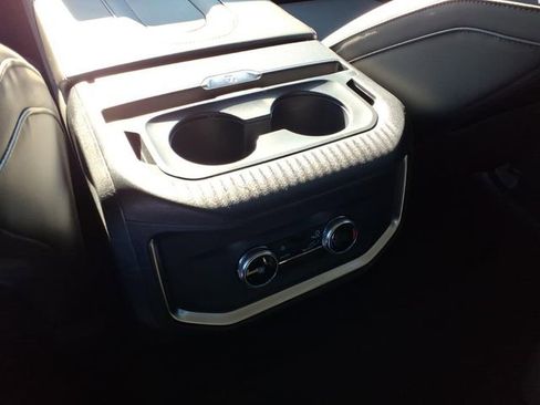 New 2025 Ford Expedition Max Active image 9