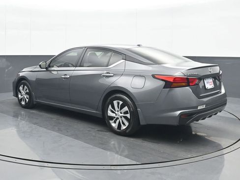 Used 2025 Nissan Altima 2.5 S image 4