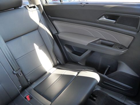 Certified 2023 Volkswagen Atlas SEL AWD/4WD image 14
