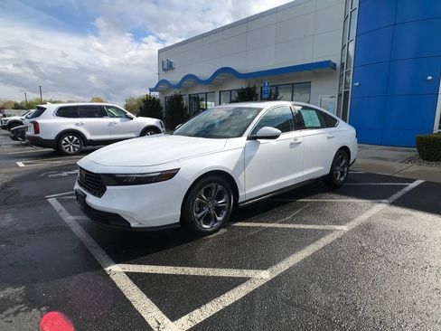 Certified 2024 Honda Accord EX image 3