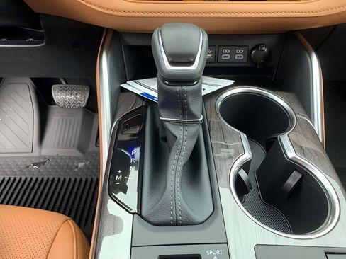 New 2026 Toyota Highlander Platinum image 22