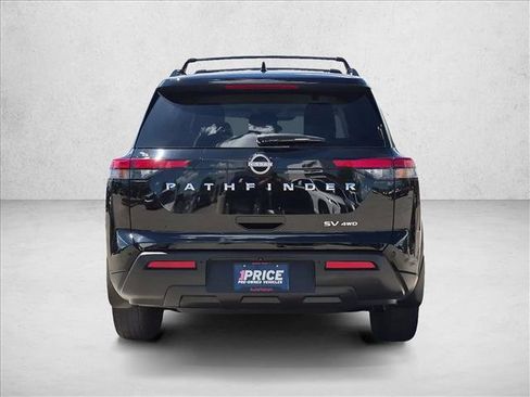 Used 2024 Nissan Pathfinder SV AWD/4WD image 7
