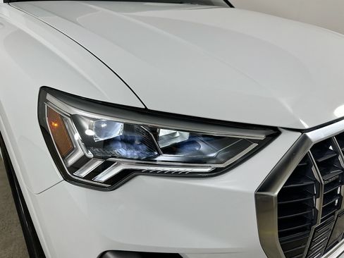 Used 2025 Audi Q3 2.0T Premium Plus w/ Premium Plus Package AWD/4WD image 10