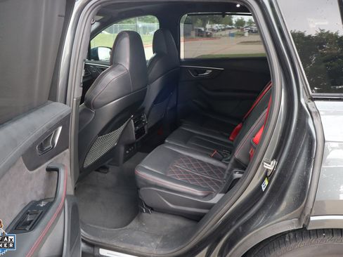 Used 2025 Audi SQ7 Prestige w/ Prestige Package AWD/4WD image 28