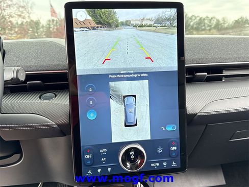 Certified 2025 Ford Mustang Mach-E Premium image 4