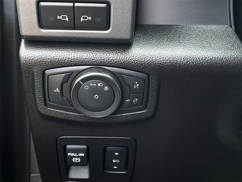 Used 2019 Ford F150 Raptor w/ Equipment Group 802A Luxury image 20