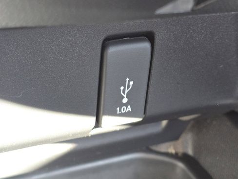 Used 2020 Honda Fit LX image 5