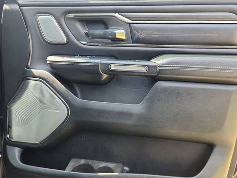 Used 2019 RAM 1500 Limited image 10